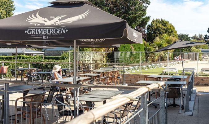 bar restaurant au camping les menhirs